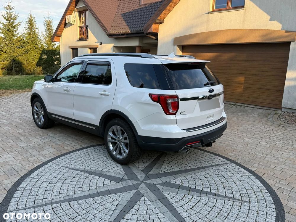 Ford Explorer - 7