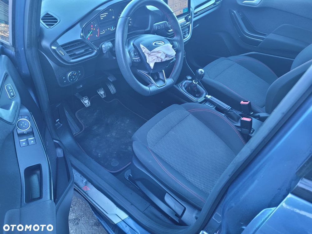 Ford Fiesta 1.0 EcoBoost STart-Stop ST-LINE - 6