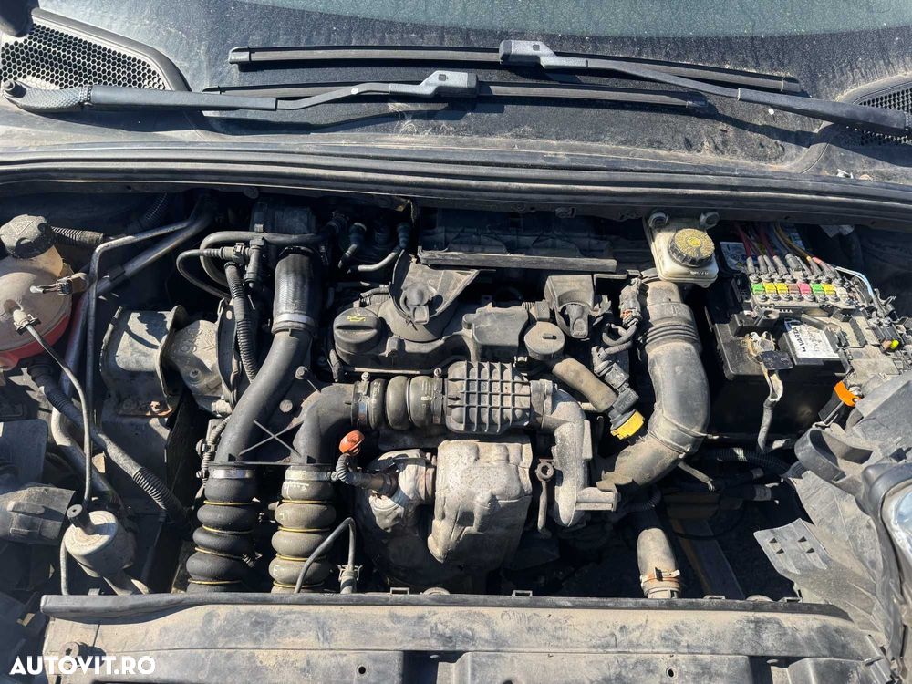 Dezmembrari Dezmembrez Piese piesa Dez Citroen C4 an 2013 euro 5 1,6 d - 7