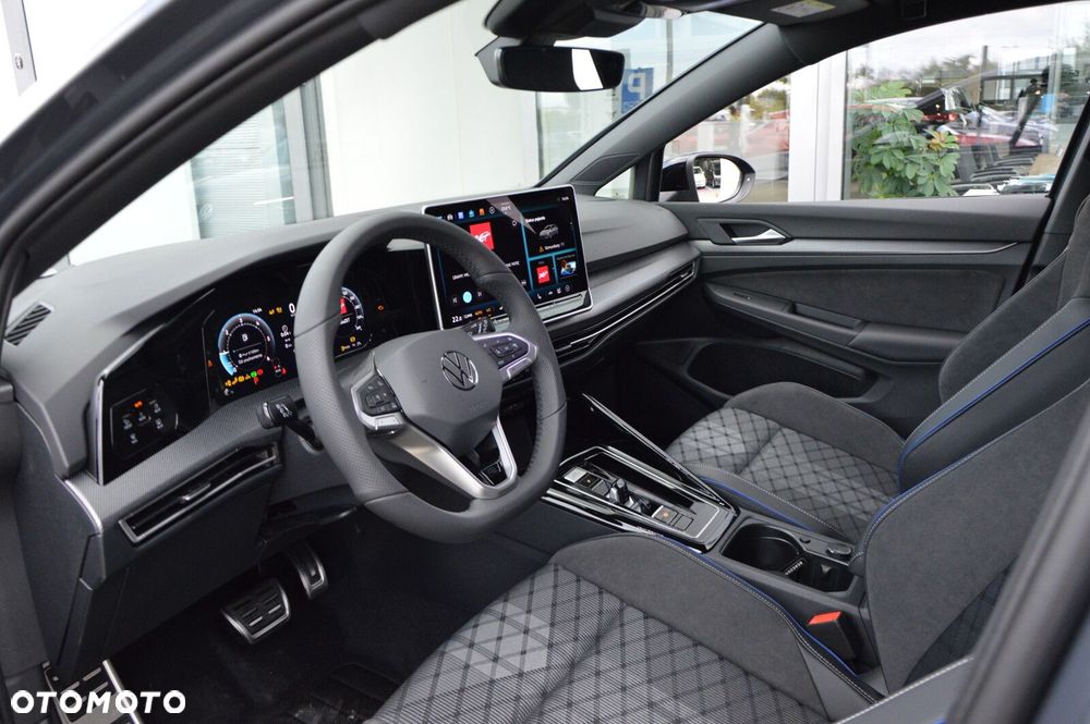 Volkswagen Golf - 12