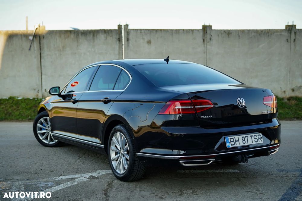 Volkswagen Passat 2.0 TDI DSG (BlueMotion Technology) Highline - 4