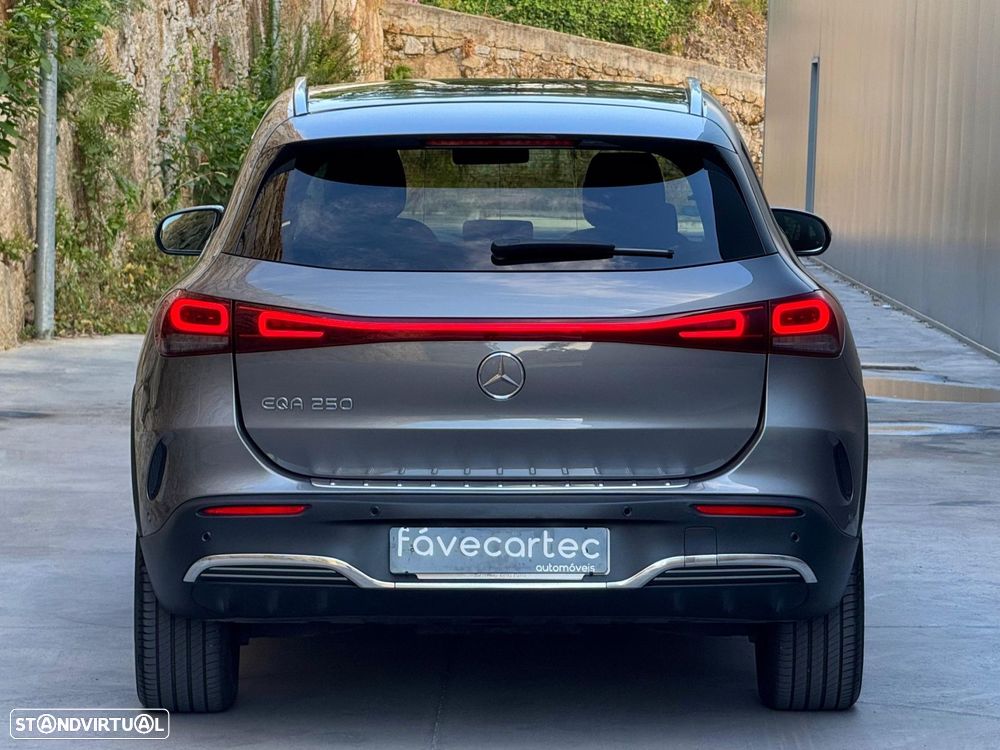 Mercedes-Benz EQA 250 AMG Line - 17