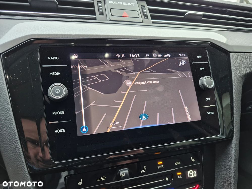 Volkswagen Passat 2.0 TDI EVO Business DSG - 18