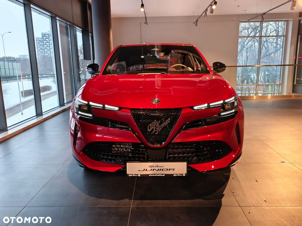 Alfa Romeo Junior 1.2 mHEV Ti eDCT - 3
