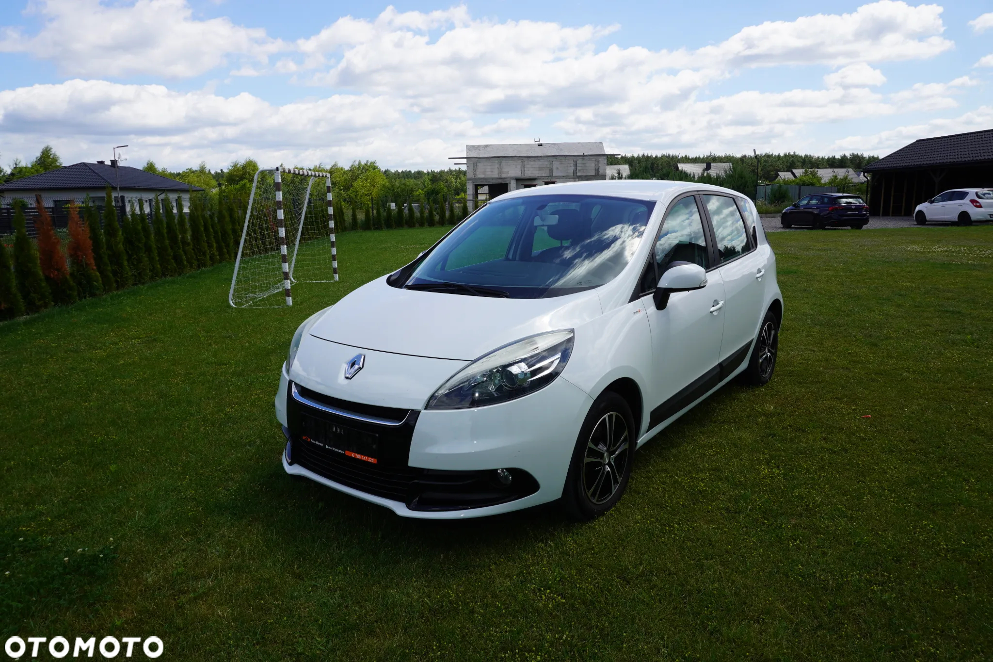 Renault Scenic 1.6 16V 110 TomTom Edition - 13