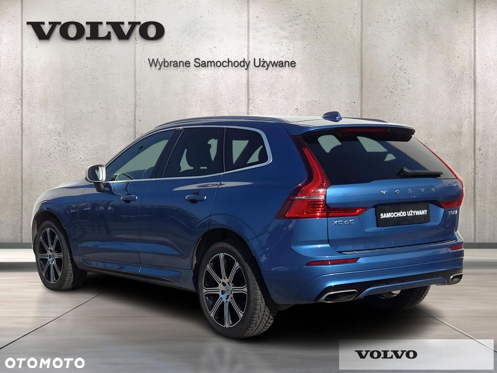 Volvo XC 60 T5 AWD R-Design - 3