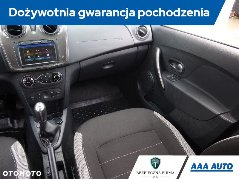 Dacia Sandero - 9