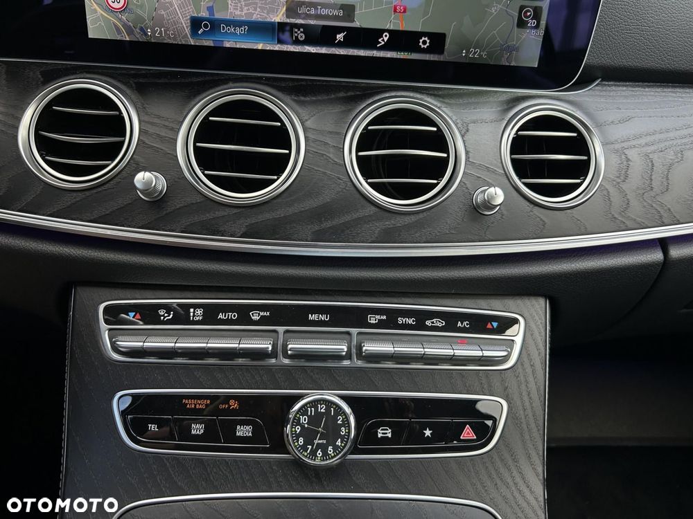 Mercedes-Benz Klasa E 220 d 4-Matic Avantgarde - 28