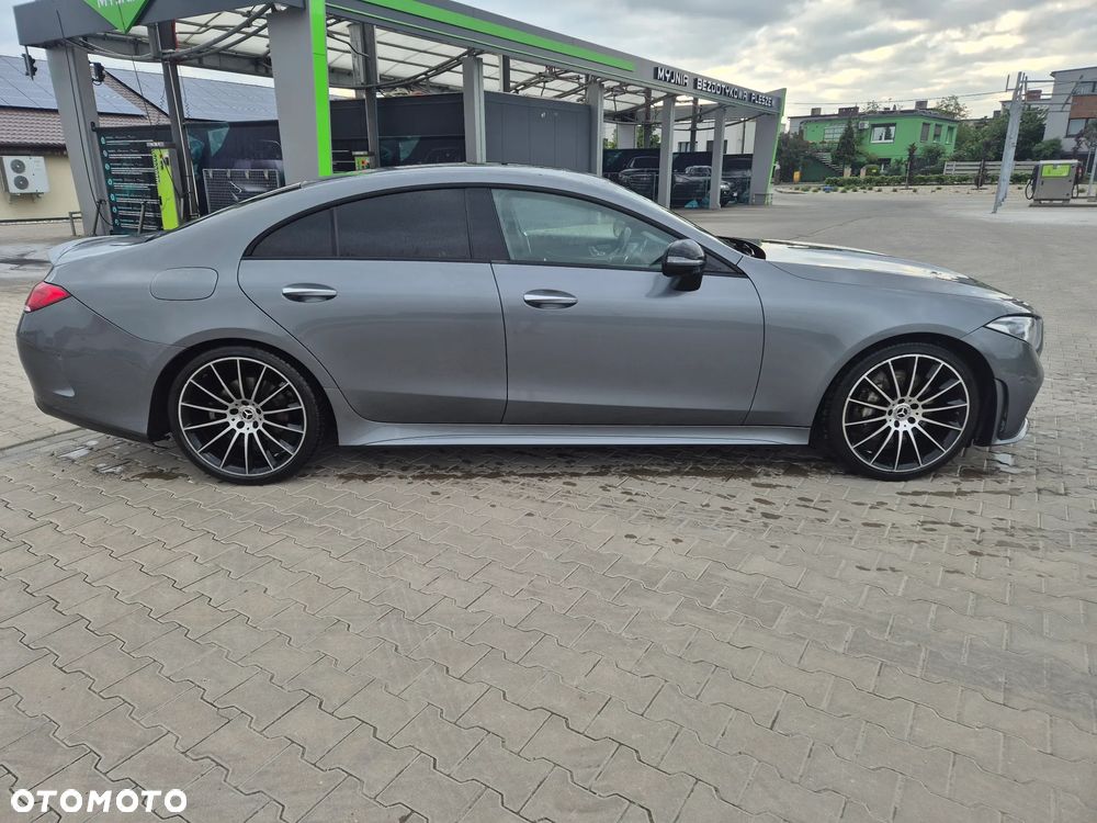 Mercedes-Benz CLS - 6