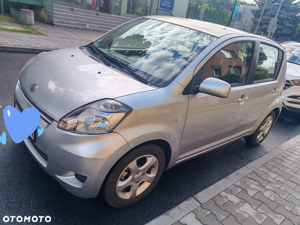 Daihatsu Sirion 1.3 - 4
