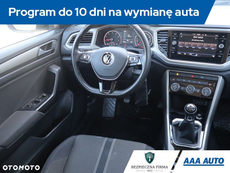 Volkswagen T-Roc - 9