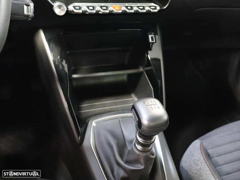 Peugeot 2008 1.2 PureTech Active - 18
