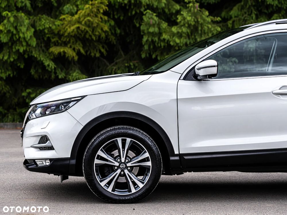 Nissan Qashqai 1.6 DIG-T N-Connecta - 15