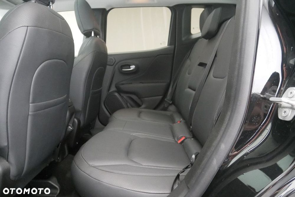 Jeep Renegade - 15