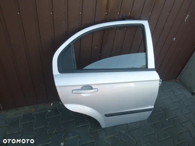 DRZWI PRAWY TYŁ PRAWE TYLNE CHEVROLET AVEO II T250 KOMPLETNE 05- - 11