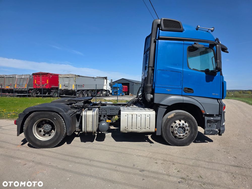 Mercedes-Benz Arocs - 9