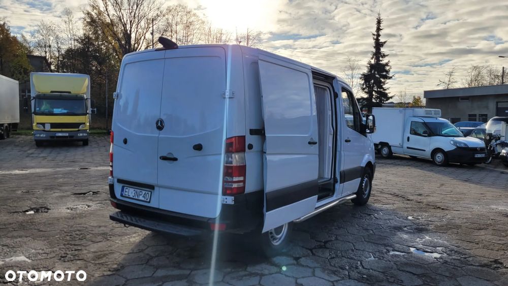 Mercedes-Benz Sprinter - 15