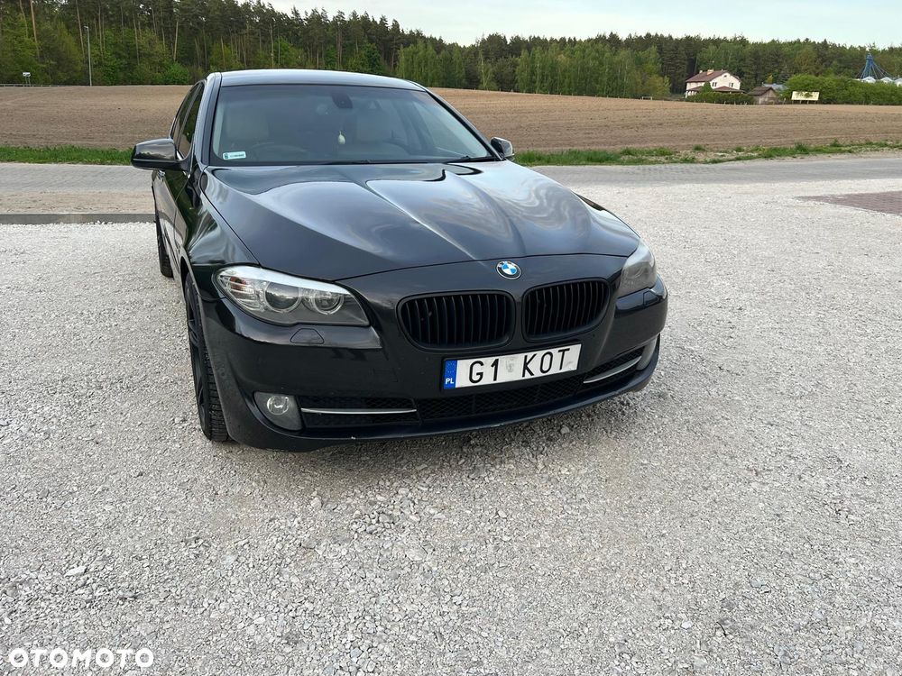 BMW Seria 5 525d - 9