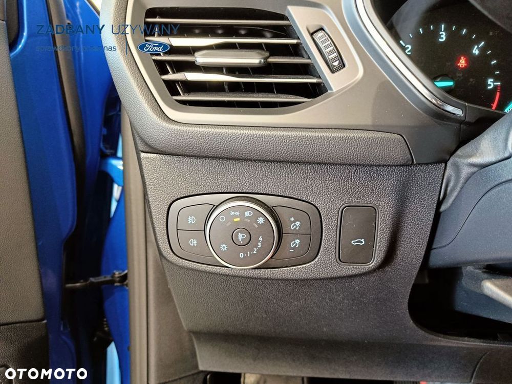 Ford Focus 2.0 EcoBlue Start-Stopp-System TITANIUM - 18