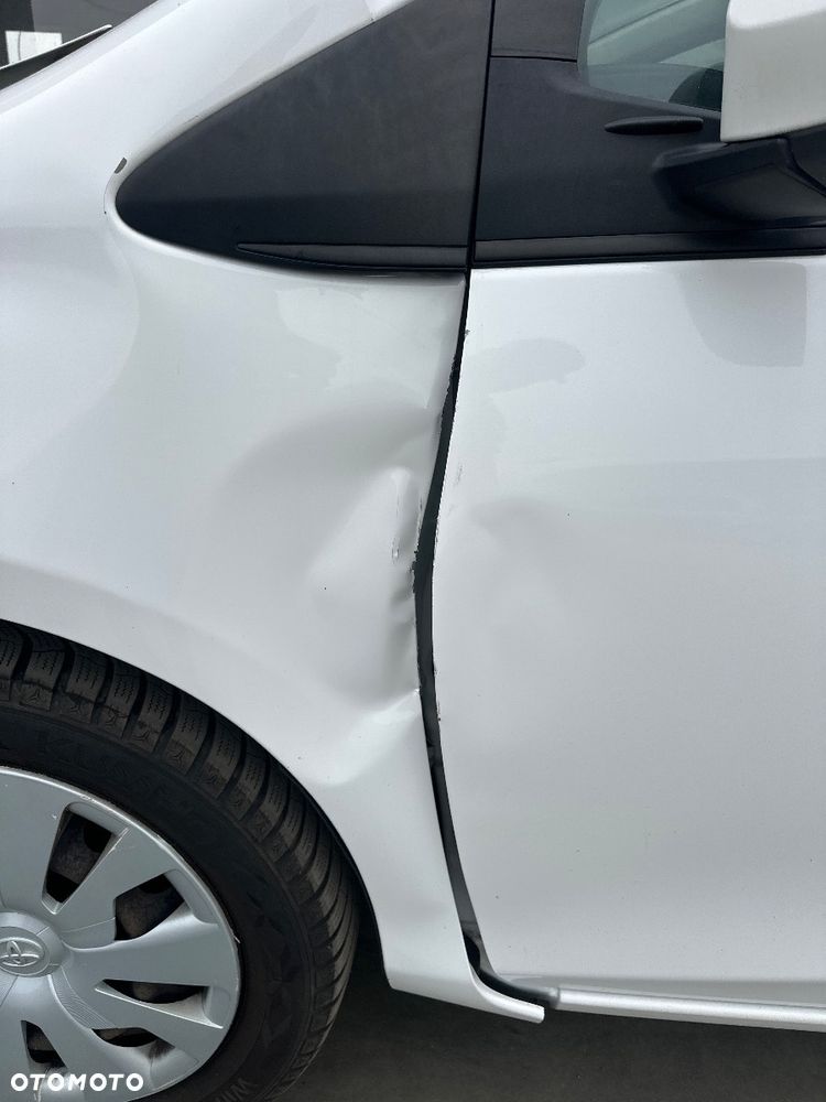 Toyota Yaris 1.5 Active - 14