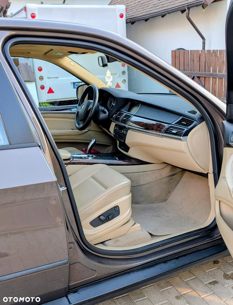 BMW X5 3.5d xDrive - 12