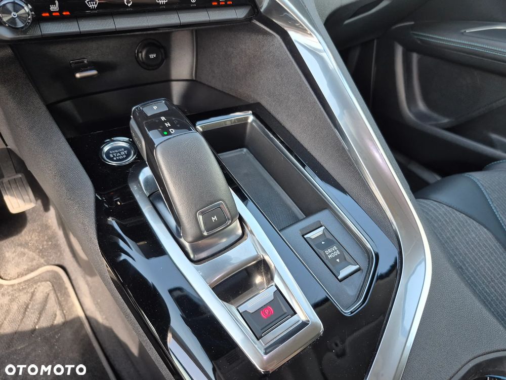 Peugeot 3008 1.2 PureTech Allure S&S EAT8 - 14