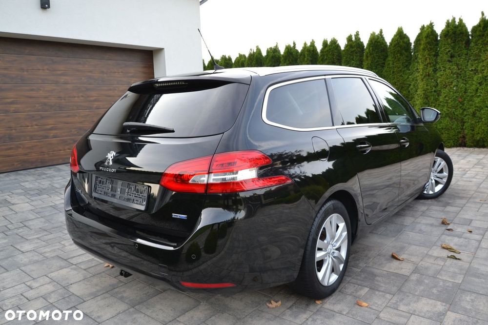 Peugeot 308 2016