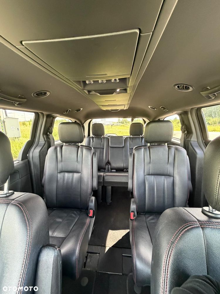 Dodge Grand Caravan 3.6 R/T - 21