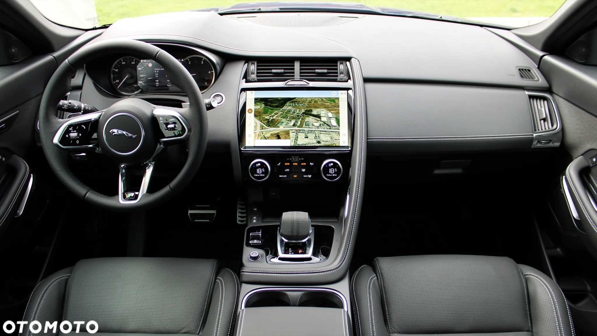 Jaguar E-Pace - 9
