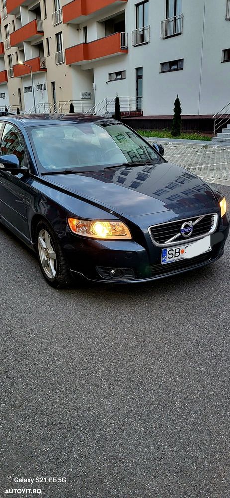 Volvo V50