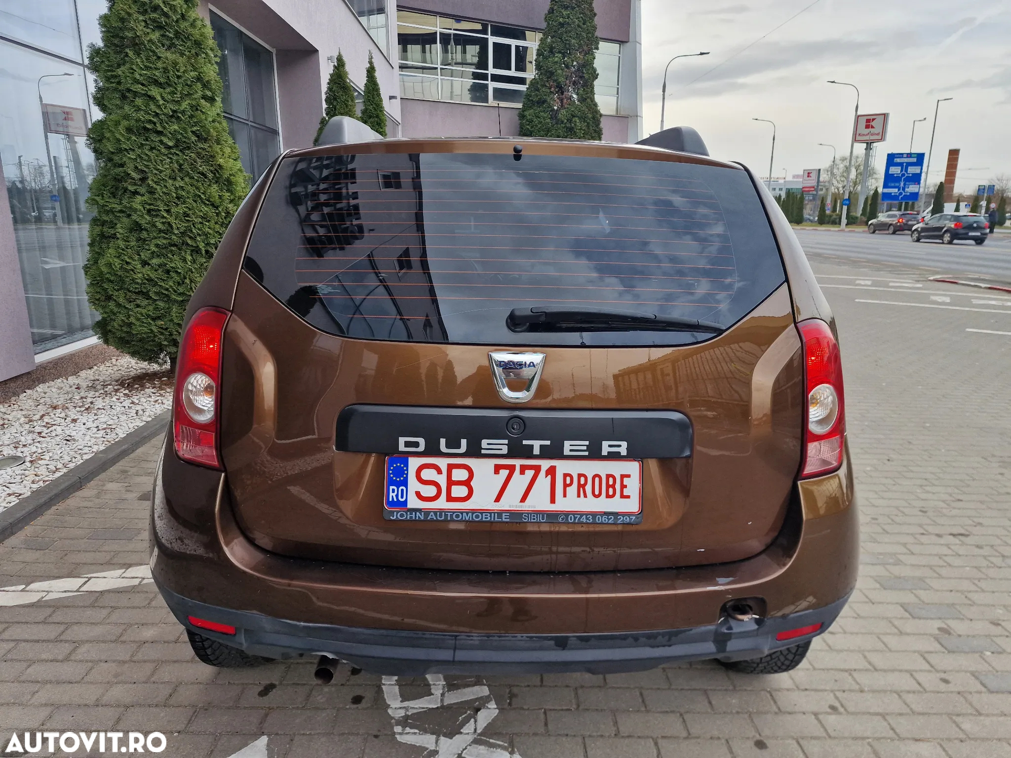 Dacia Duster 1.6 4x2 Laureate - 16