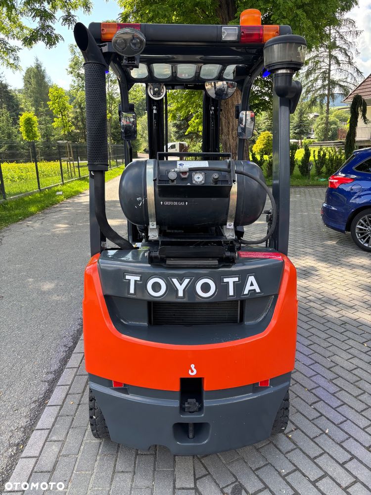 Toyota wózek widłowy 8FGF18 GWARANCJA LPG benzyna triplex możliwa OBROTNICA 44800 NETTO - 7