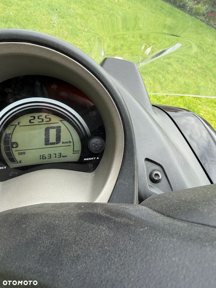 Yamaha NMAX - 6