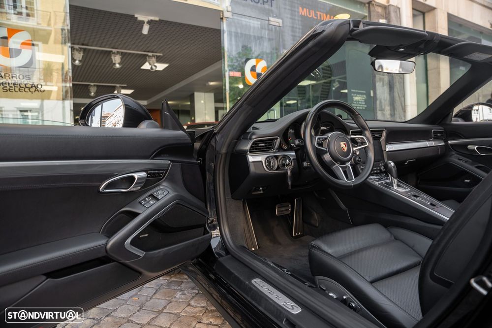 Porsche 911 (991) Carrera 4 S PDK - 29