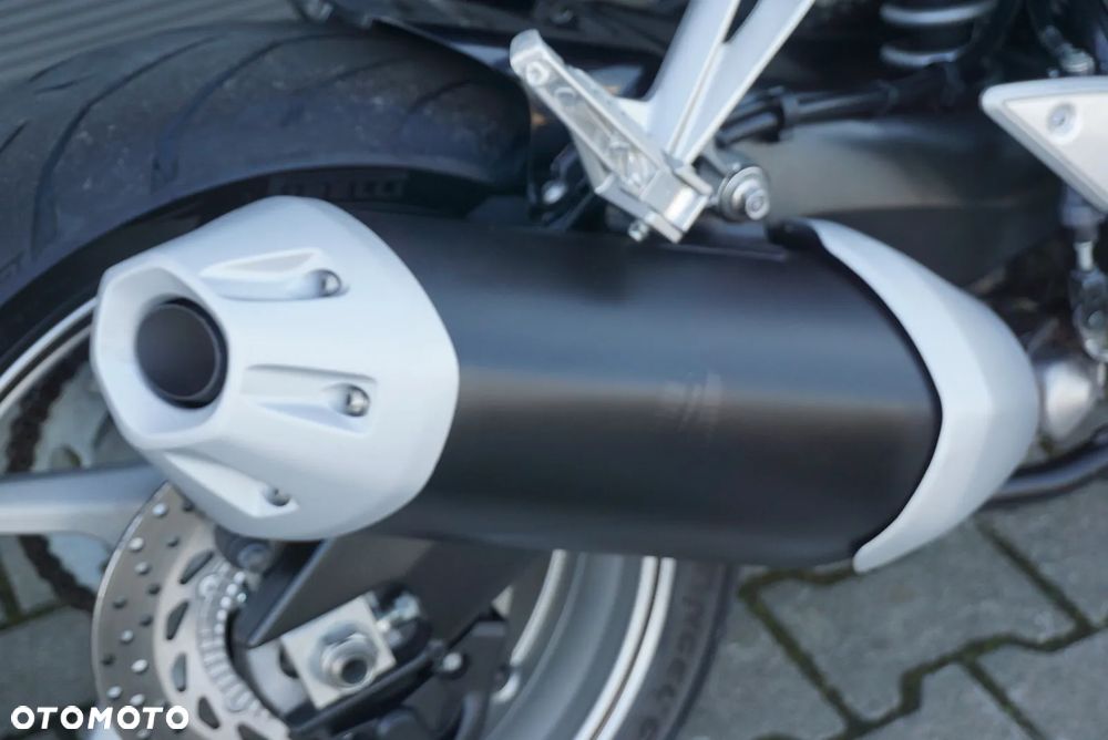 Yamaha FZ - 19