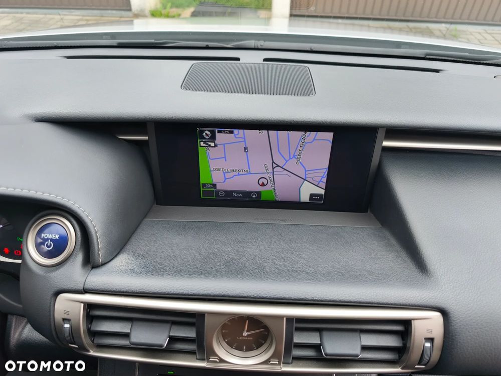 Lexus IS Sport Line - 19