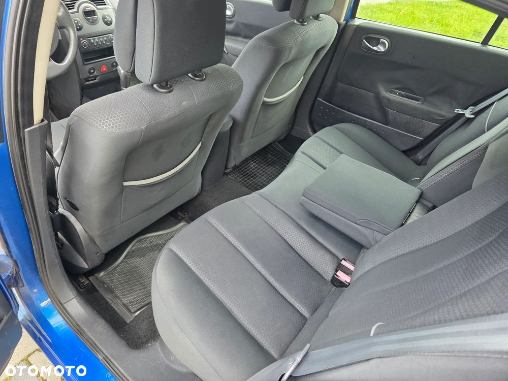 Renault Megane 1.6 16V Authentique - 10