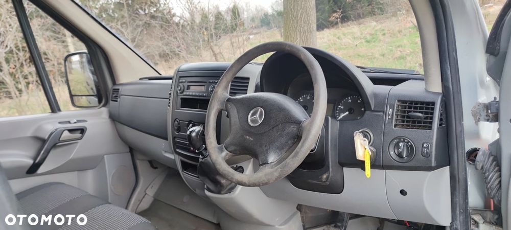 Mercedes-Benz SPRINTER - 21