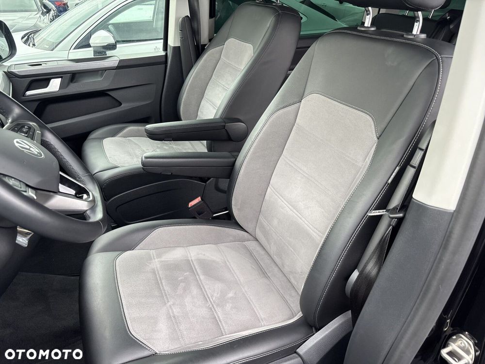 Volkswagen Multivan - 38