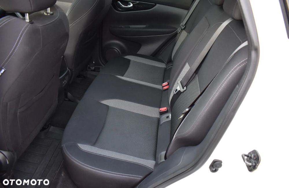 Nissan Qashqai 1.3 DIG-T N-Style - 24