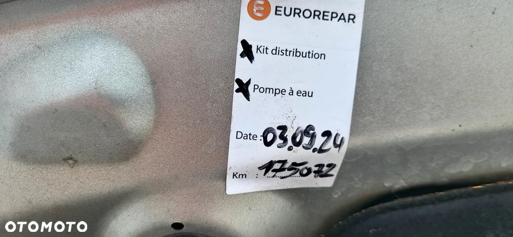 Peugeot 3008 BlueHDi 120 Stop & Start Business-Line - 32