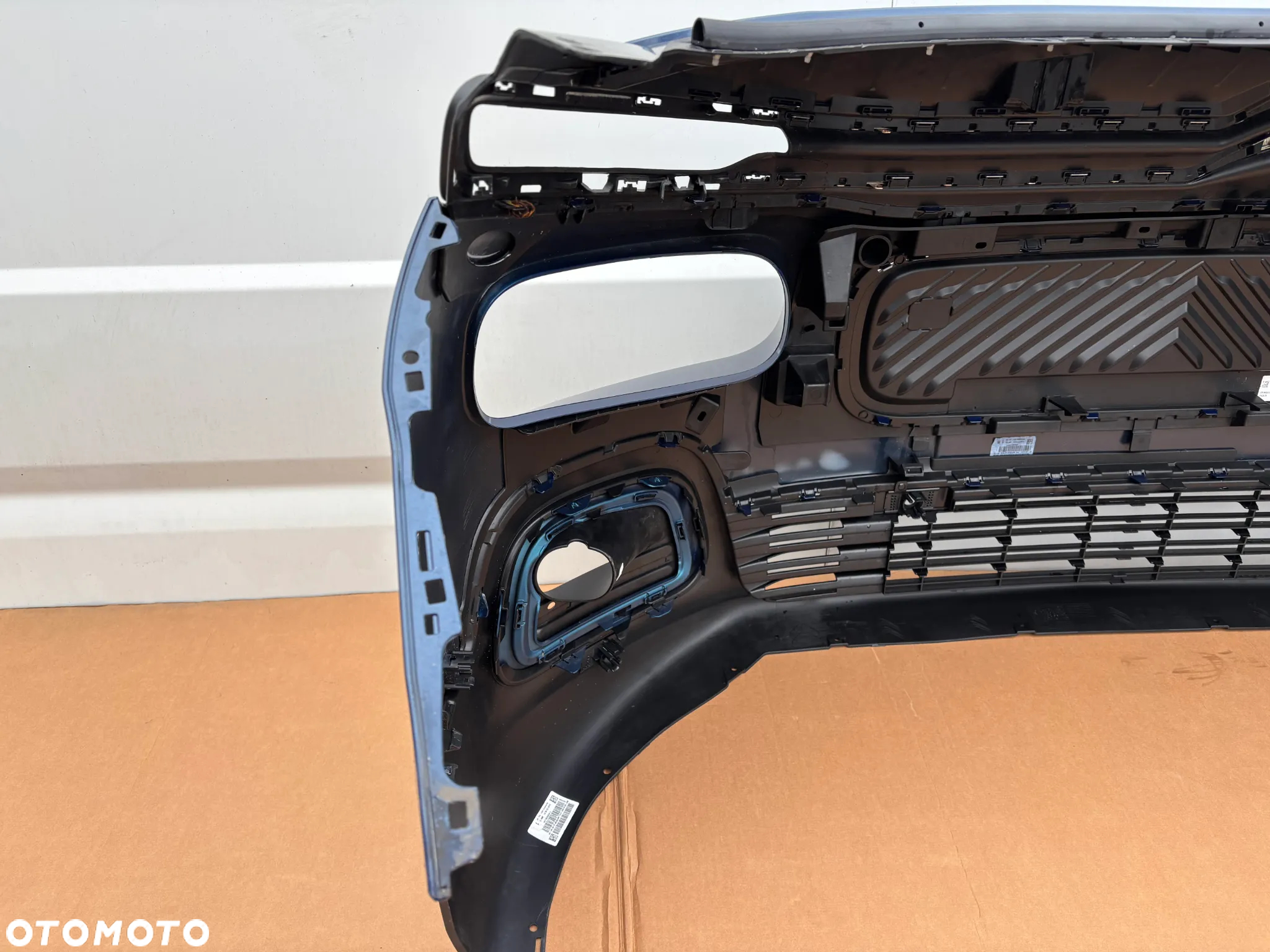 Oryginalny Zderzak Przedni Citroen Berlingo E IV 4 Pod PDC Grill Atrapa Dół Zderzaka Halogen Kratka Lewa Prawa 9816749477 Chrom Niebieski JG 2R - 11