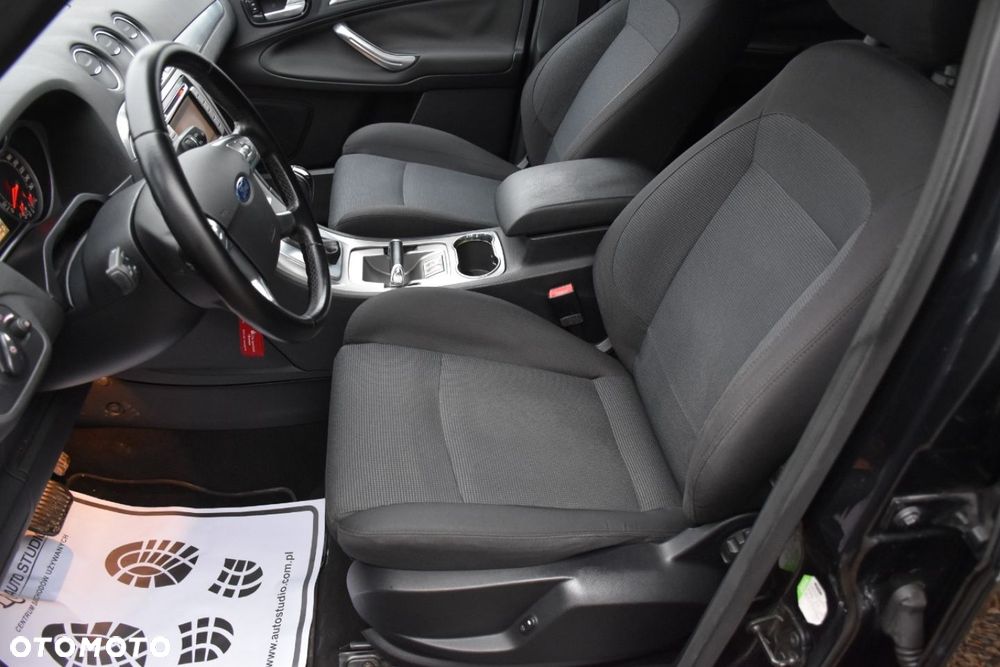 Ford S-Max 2.0 TDCi DPF Titanium - 8