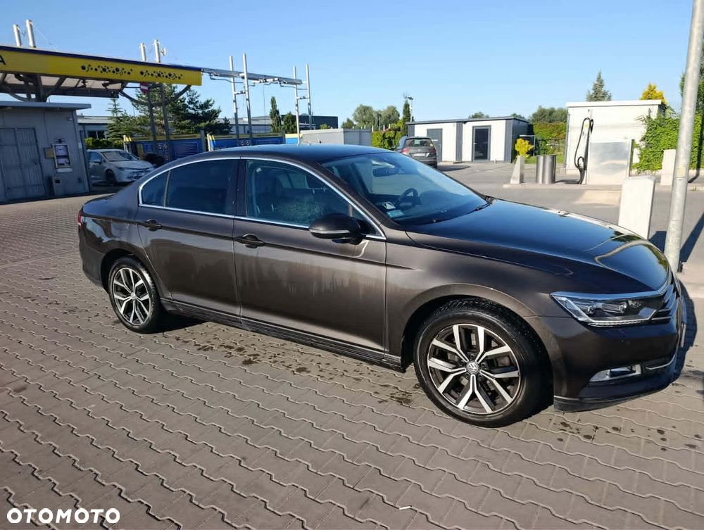 Volkswagen Passat 2.0 TDI BMT Comfortline DSG - 9