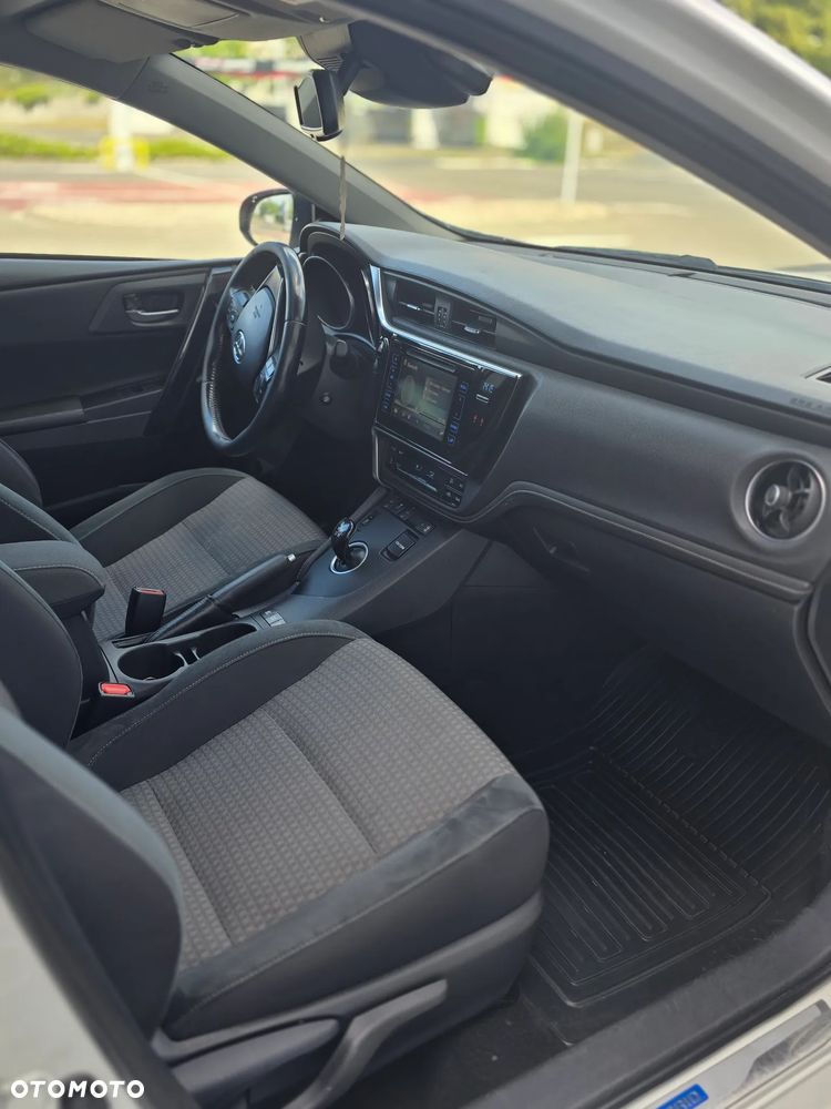 Toyota Auris ver-hybrid-135-premium - 13