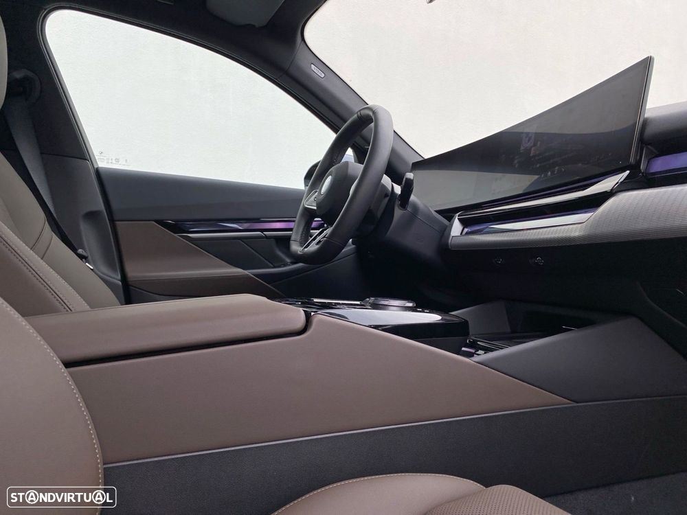 BMW i5 eDrive40 Pack Desportivo M - 15