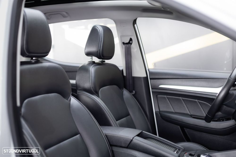 MG ZS EV 44.5 kWh Luxury - 22