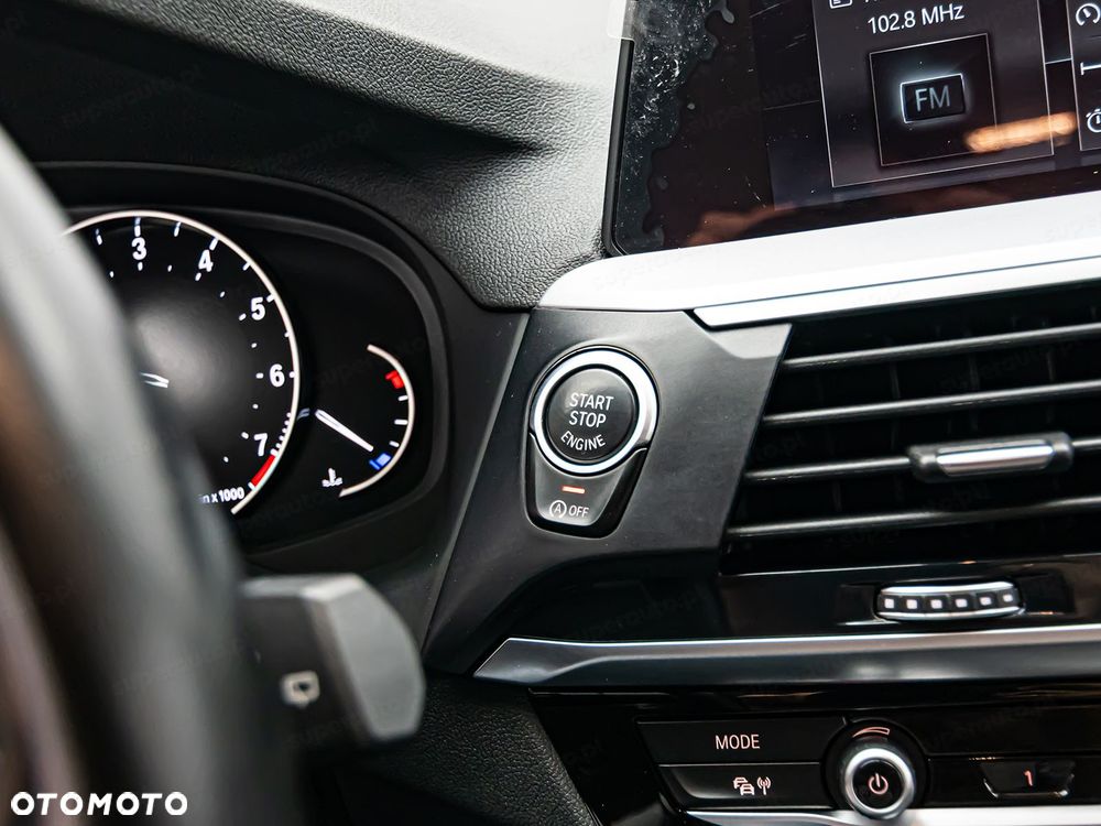 BMW X3 xDrive20i - 16