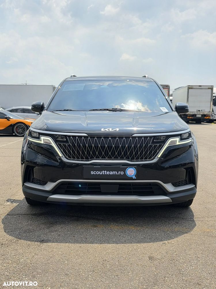 Kia Carnival - 5