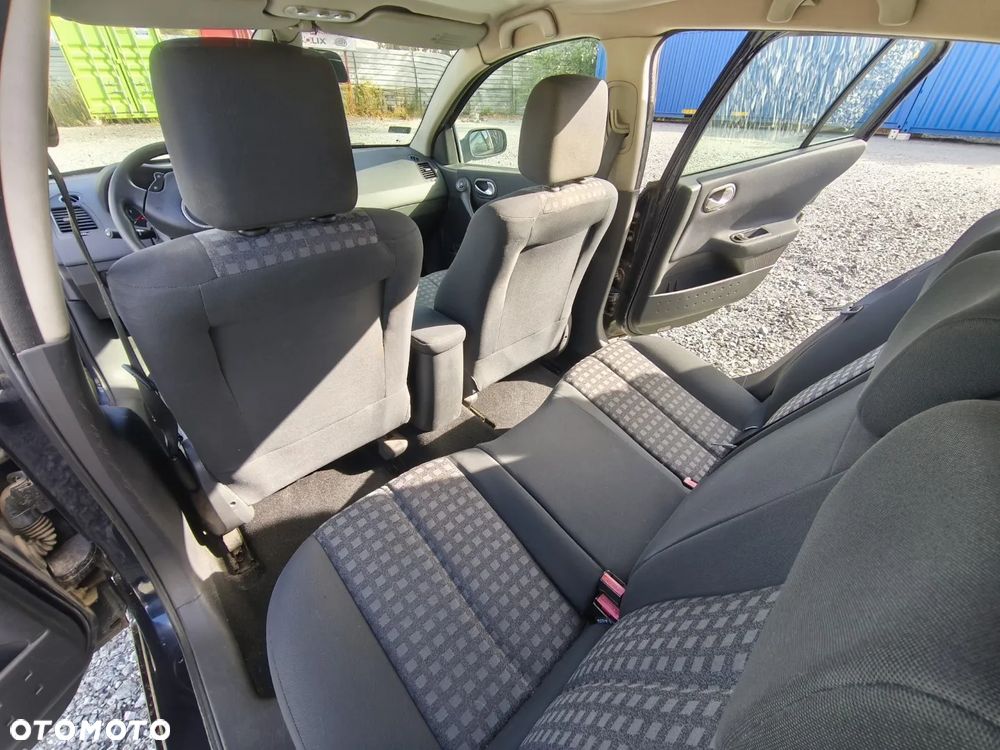 Renault Megane II 1.5 dCi Confort Authentique - 17